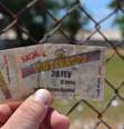 <p>Ingresso para entrar na festa universitária</p>  Foto: Talita Zaparolli / Especial para Terra