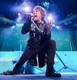 Bruce Dickinson, que descobriu a doença no fim do ano passado, já passou por sessões de quimioterapia e agora espera estar recuperado até maio  Foto: Instagram @ironmaiden.official / Reprodução
