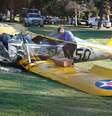 <p>Avião pilotado por Harrison Ford caiu em campo de golfe em Los Angeles</p>  Foto: Lucy Nicholson / Reuters