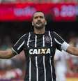 Danilo teve passagem vitoriosa no São Paulo, mas desde 2010 defende o rival Corinthians, onde conquistou diversos títulos  Foto: Daniel Augusto Jr./Agência Corinthians / Divulgação