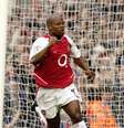 Wiltord em ação pelo Arsenal; ex-jogador participa de reality abalado por tragédia  Foto: Stu Forster / Getty Images 