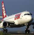 <p>Transporte aéreo sofreu a maior queda</p>  Foto: Pilar Olivares / Reuters