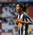Com mais de 30 milhões de curtidas no Facebook, Ronaldinho Gaúcho é uma das celebridades que anunciam nas redes sociais  Foto: Celso Pupo / Shutterstock