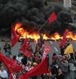 Manifestantes bloquearam avenidas e rodovias em três Estados  Foto: MTST/Facebook / Reprodução