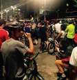 A maior parte dos ciclistas pertence a uma entidade da sociedade civil organizada, que divulgou um pouco mais cedo, um manifesto de repúdio à ação civil pública que originou a decisão  Foto: Facebookodmartins / Reprodução