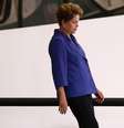 <p>A presidente, Dilma Rousseff, chegando à cerimônica de lançamento do pacote anticorrupção (18.03.2015)</p>  Foto: Ueslei Marcelino / Reuters