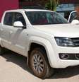 A Amarok Highline possui câmera traseira de ré com sensor de estacionamento dianteiro e traseiro  Foto: Felipe Oliveira / Terra