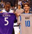 Kaká também esteve presente em uma partida da NBA, quando foi presenteado com uma camisa do Orlando Magics com seu número e nome. "Grande dia! Fui presenteado pelo Orlando Magic pelas mãos do Victor Oladipo. Obrigado pelo carinho e boa sorte na temporada, espero vocês no Citrus Bowl", postou, agradecendo e convidando para um jogo do Orlando City  Foto: Instagram / @kaka / Reprodução