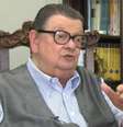 Em entrevista concedida em seu escritório, Delfim afirma não acreditar em crescimento em 2015, mas diz que ajuste pode trazer melhor cenário para 2016  Foto: BBC News Brasil