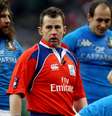 Nigel Owens apita jogo de rúgbi... exemplo na luta contra o preconceito  Foto: Scott Heavey / Getty Images 