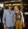 Gusttavo deixou o hospital com a namorada Andressa Suita  Foto: Francisco Cepeda / AgNews