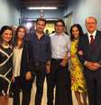 O governador Geraldo Alckmin junto dos familiares, entre eles o filho mais novo, Thomaz  Foto: Facebook/ Lu Alckmin