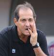 Técnico tricolor sentiu o baque por mais uma derrota  Foto: Rogério Moroti / Futura Press