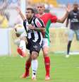 <p>Atlético-MG tropeçou e vai ter de jogar contra o Cruzeiro na semifinal do Campeonato Mineiro</p>  Foto: Cristiane Mattos / Futura Press