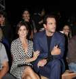 <p>Deborah Secco e Rodrigo Lombardi gravam cena para nova novela durante desfile no SPFW        </p>  Foto: AgNews