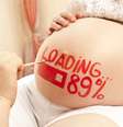 Alterações hormonais e mesmo comportamentais tornam as inflamações nas gengivas mais comuns em gestantes, o que pode provocar até um parto prematuro  Foto: maradonna 8888 / Shutterstock