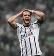 Renato Augusto já conhece o futebol alemão: o meia atuou por quatro anos no Bayer Leverkusen  Foto: Ricardo Nogueira / EFE