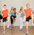 As aulas de Zumba misturam ritmos latinos e internacionais para mexer o corpo todo  Foto: iStock