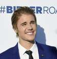 Cantor Justin Bieber posa para fotos durante programa do canal Comedy Central em Culver City, Califórnia. 15/03/2015  Foto: Kevork Djansezian / Reuters