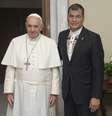 Arquivo: Papa Francisco em encontro com o presidente equatoriano Rafael Correa  Foto: Osservatore Romano / Reuters
