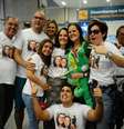 Sobreviventes foram recebidas com festa no Aeroporto Internacional do Rio de Janeiro  Foto: Tomaz Silva / Agência Brasil