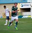 Felipe Menezes deixou o Palmeiras pela porta dos fundos e tem brilhado no Goiás  Foto: Site do Goiás / Divulgação