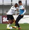 Permanência de Robinho virou prioridade; Santos estuda como mantê-lo  Foto: Ricardo Saibun / Divulgação Santos FC