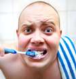 A função dos freios labiais é limitar a movimentação dos lábios, podendo interferir na mímica facial e na produção dos sons da fala  Foto: YanLev  / Shutterstock