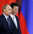 Presidente russo, Vladimir Putin, e presidente chinês, Xi Jinping, em Moscou. 08/05/2015  Foto: Sergei Karpukhin / Reuters