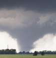 Tornado registrado na cidade de Cisco, norte do Texas, em 9 de maio  Foto: . Brian Khoury/Handout via Reuters / Reuters
