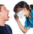 As visitas ao dentista devem ocorrer a cada seis meses, sem adiamentos. Esse contato periódico com o especialista é fundamental para a saúde bucal do paciente  Foto: Lighthunter / Shutterstock