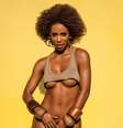Ivi Pizzott mostra seu corpo esculpido pela dança em ensaio fotográfico para revista masculina  Foto: Marlos Bakker  / Playboy