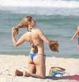 Rita Guedes esteve na praia da Barra da Tijuca, no Rio  Foto: Dilson Silva / AgNews