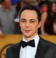 Ator Jim Parsons, do seriado "The Big Bang Theory", na chegada do Screen Actors Guild Awards, em Los Angeles, nos Estados Unidos, em janeiro. 25/01/2015  Foto: Mike Blake / Reuters