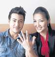 Transexuais Ronnakrit Hamichart e Yollada "Nok" Suanyot querem se casar com sexos atuais, mas legislação na Tailândia não permite mudança de gênero em documentos  Foto: Bangkok Post / Reprodução