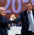 Jérôme Valcke e Joseph Blatter  Foto: Alexander Hassenstein / Getty Images 