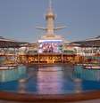 Roupas para piscina e esportivas são as mais levadas por cruzeiristas brasileiros  Foto: Royal Caribbean International/Divulgação