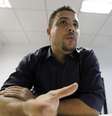 Ex-jogador e integrante do comitê organizador da Copa do Mundo no Brasil, Ronaldo concede entrevista à Reuters em São Paulo, em maio do ano passado. 23/05/2014  Foto: Paulo Whitaker / Reuters