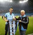 Com mais de 100 jogos pelo Grêmio, capitão Rhodolfo saiu para o Besiktas, da Turquia  Foto: Lucas Uebel / Grêmio FBPA / Divulgação