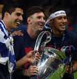 Ataque formado por Messi, Suárez e Neymar foi responsável por 122 gols na temporada  Foto: Patrik Stollarz / AFP