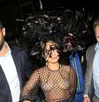 A cantora Lady Gaga usa roupa transparente na boate Box Club, no bairro do Soho, em Londres  Foto: @Niki Nikolova / Getty Images