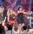 Encontro de gerações: Ivete Sangalo, Claudia Leitte, Daniela Mercury e Margareth Menezes se encontram em programa de TV para comemorar os 30 anos do axé  Foto: Zé Paulo Cardeal  / Globo