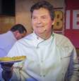 Alberto Saraiva encontrou a fórmula que levou ao sucesso do Habib’s quando passou a administrar a padaria da família  Foto: Divulgação