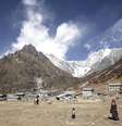 Foto de arquivo do monte Langtang Lirung, no Nepal. 24/02/2009  Foto: Gopal Chitrakar / Reuters