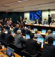 Reunião ordinária para discussão e votação do parecer do relator dep. Laerte Bessa sobre a Maioridade Penal PEC 171/93  Foto:  Fabio Rodrigues Pozzebom/Agência Brasil