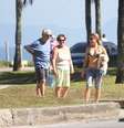 Rita Guedes curte dia ensolarado na praia da Barra da Tijuca com a família  Foto: Dilson Silva / AgNews