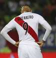 Guerrero é a estrela solitária do Peru na Copa América  Foto: Paolo Aguilar / EFE