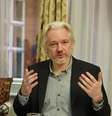 Fundador do WikiLeaks, Julian Assang, em entrevista na embaixada do Equador em Londres. 18/08/2014  Foto: John Stillwell / Reuters
