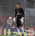 Atuação do goleiro Renan agradou ao treinador Osorio  Foto: eginaldo castro