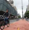 Ciclovia será inaugurada neste domingo na Avenida Paulista  Foto: BBC Brasil.com